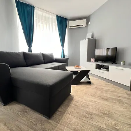Apartment Sea Garden Varna